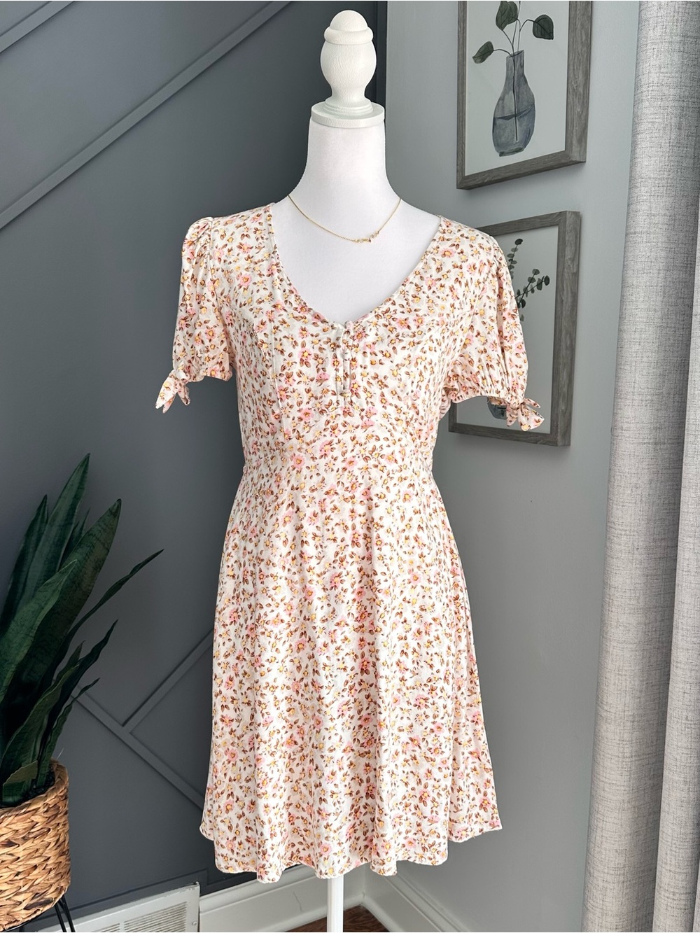 Arizona Cream summer Boho Dress with Pink & Orange Floral Print and puff sleeves